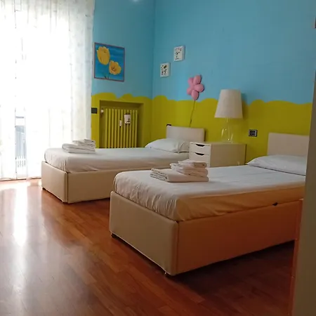 Bnbutler - Stromboli, 22 - Ampio, Luminoso Ed Elegante Milán
