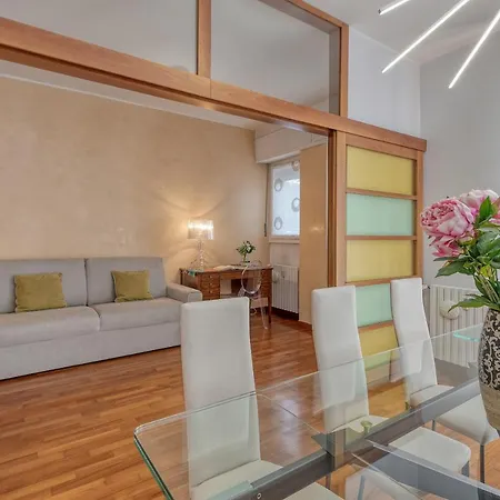 Bnbutler - Stromboli, 22 - Ampio, Luminoso Ed Elegante * Milan