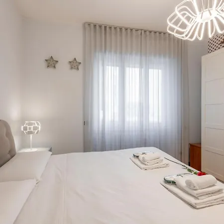 Apartment Bnbutler - Stromboli, 22 - Ampio, Luminoso Ed Elegante *